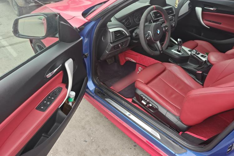 Used BMW 2 Series 2015 220i Convertible Coupe Leading Model Driver Seat