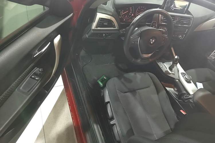 Used BMW 2 Series 2015 218i Driver Seat