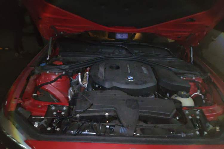 Used BMW 2 Series 2015 218i Engine Bay