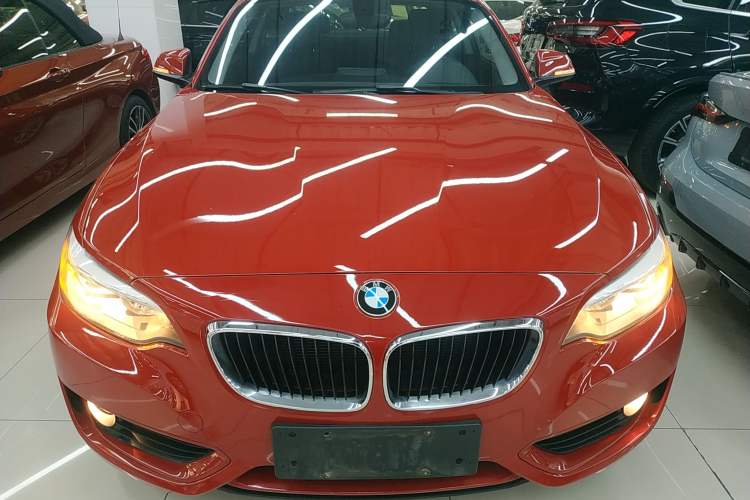 Used BMW 2 Series 2015 218i Exterior 1
