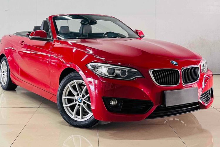 Used BMW 2 Series 2015 218i Convertible Coupe Exterior 2