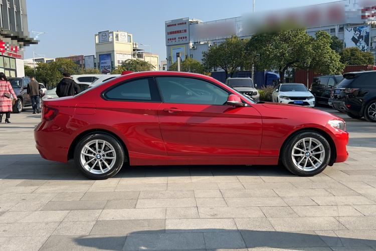 Used BMW 2 Series 2015 218i Exterior 2