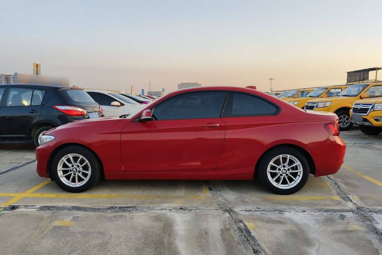 Used BMW 2 Series 2015 218i Exterior 3