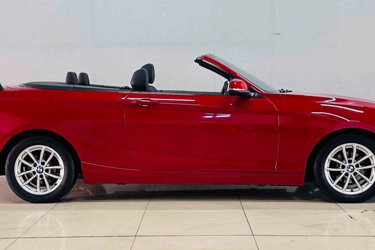 Used BMW 2 Series 2015 218i Convertible Coupe Exterior 3