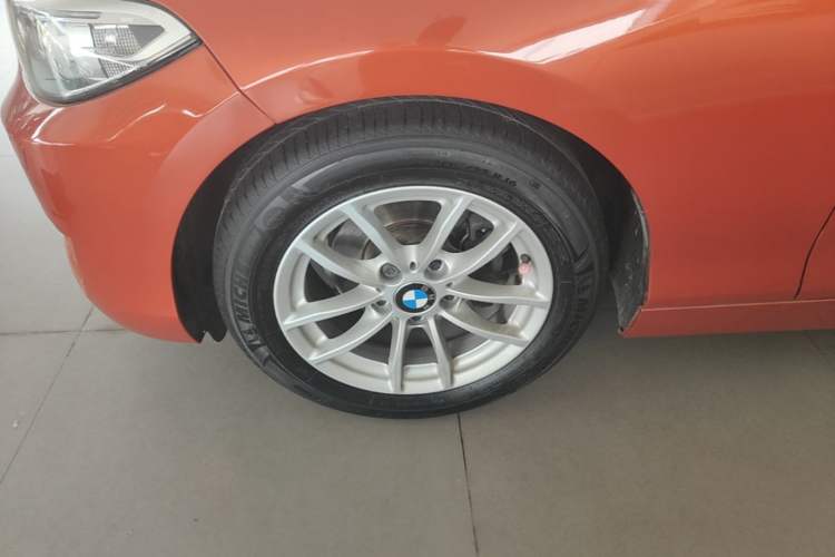 Used BMW 2 Series 2015 218i Convertible Coupe Exterior 4