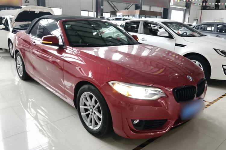 Used BMW 2 Series 2015 218i Convertible Coupe Front Right 45 Deg