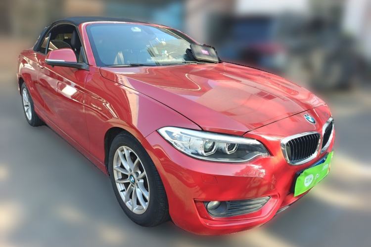 Used BMW 2 Series 2015 218i Convertible Coupe Front Right 45 Deg
