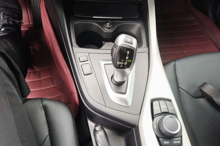 Used BMW 2 Series 2015 218i Convertible Coupe Gear Lever