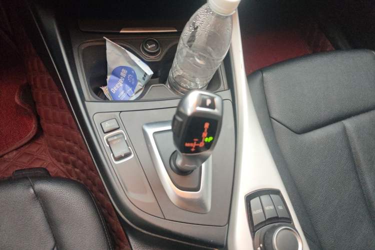 Used BMW 2 Series 2015 218i Convertible Coupe Gear Lever