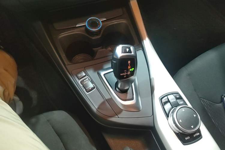 Used BMW 2 Series 2015 218i Gear Lever