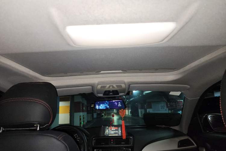 Used BMW 2 Series 2015 218i Headliner