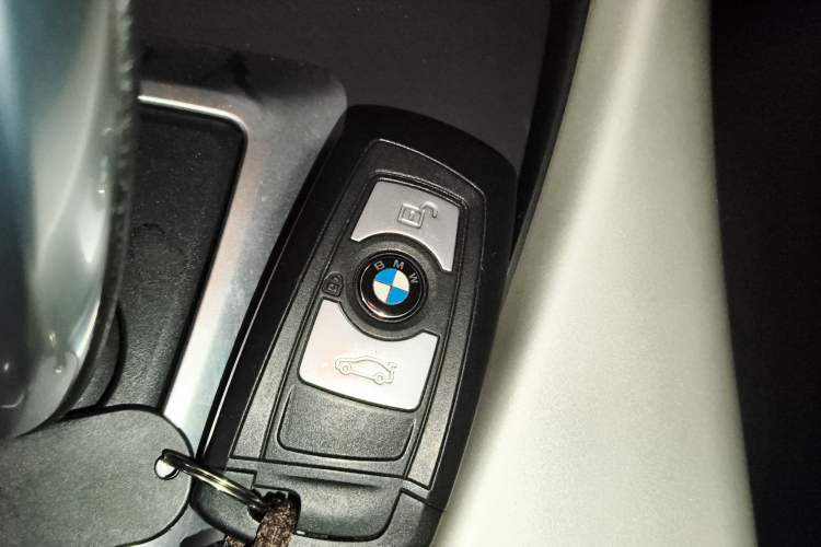 Used BMW 2 Series 2015 218i Convertible Coupe Interior 1