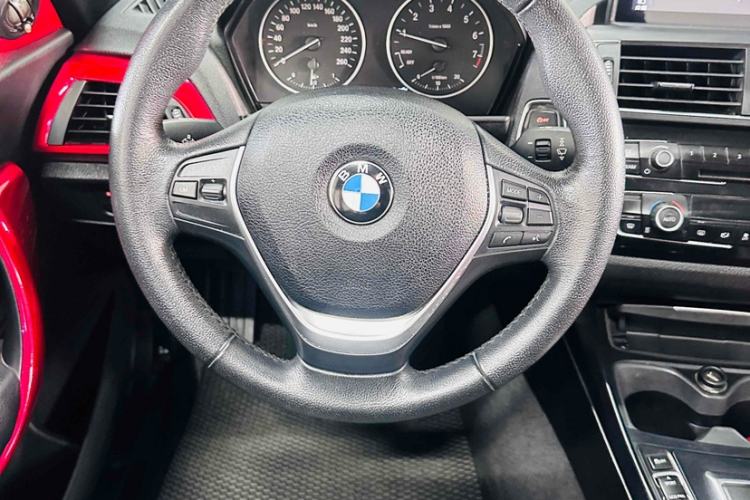 Used BMW 2 Series 2015 218i Convertible Coupe Interior 2