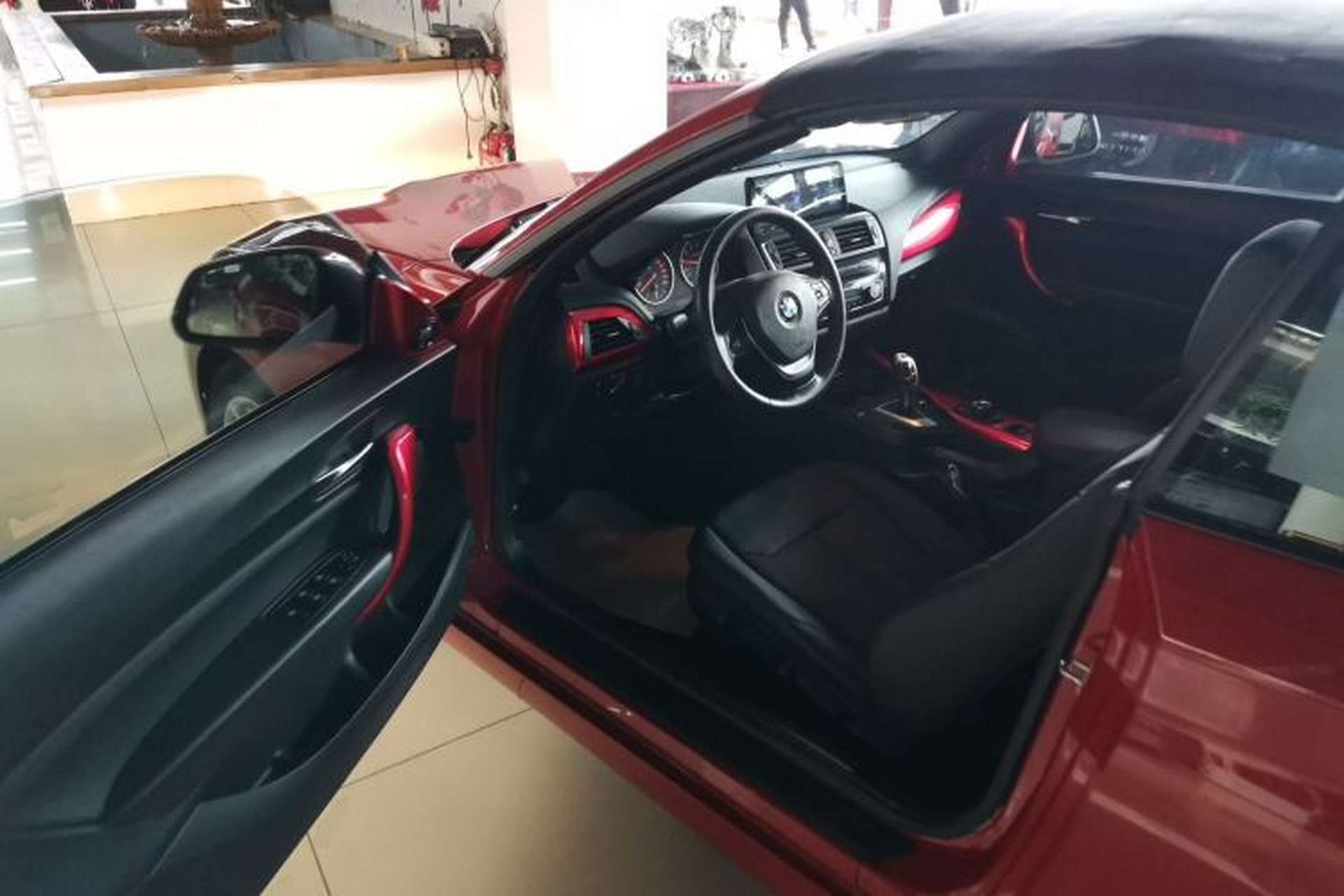 Used BMW 2 Series 2015 218i Convertible Coupe Interior 3