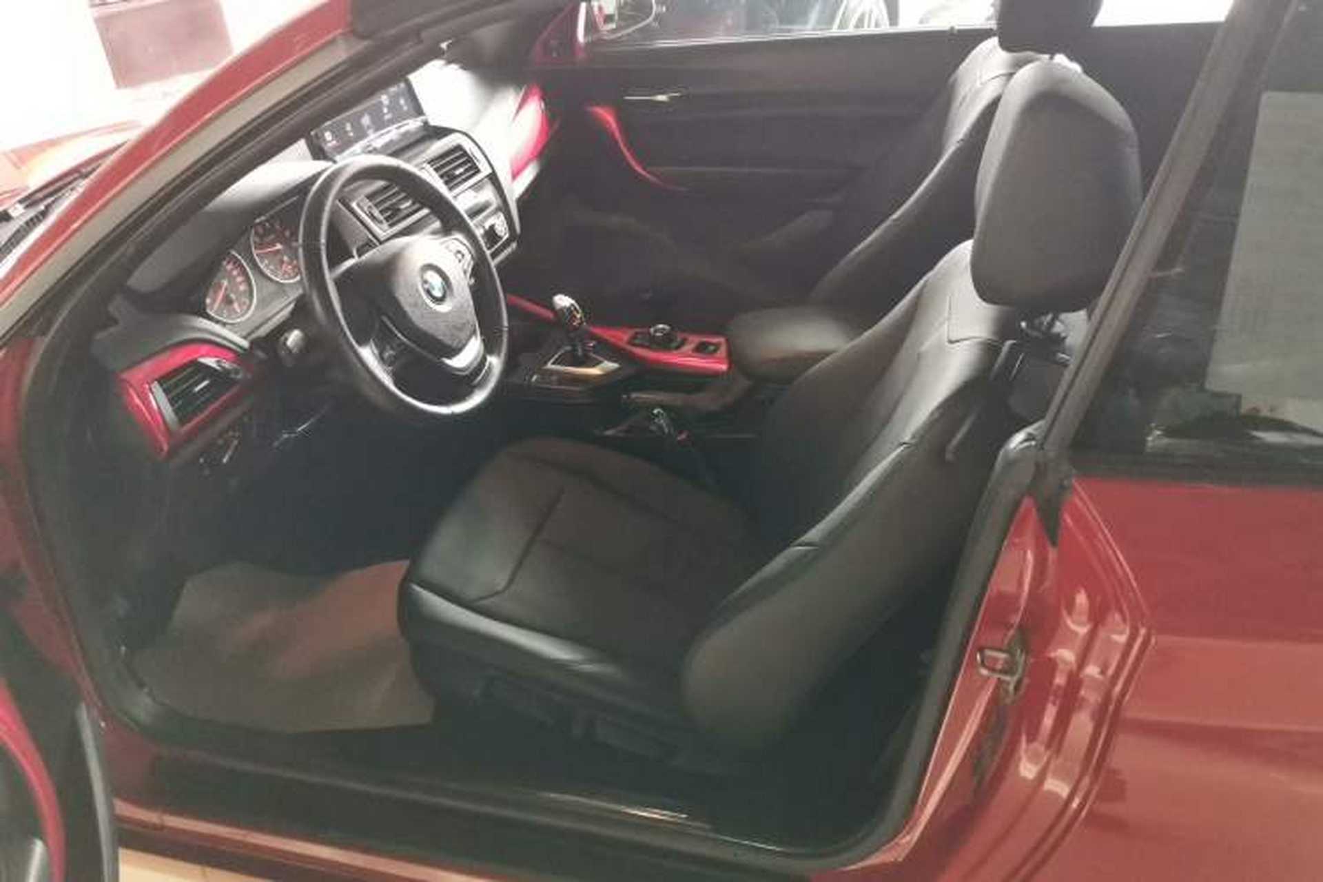 Used BMW 2 Series 2015 218i Convertible Coupe Interior 4