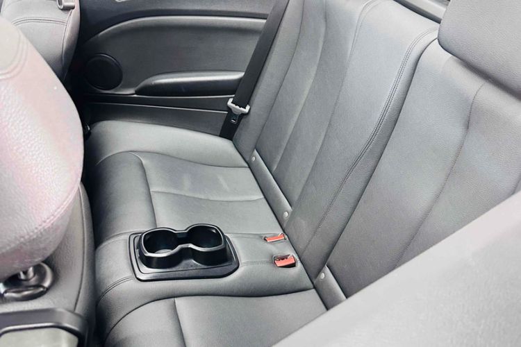 Used BMW 2 Series 2015 218i Convertible Coupe Interior 5