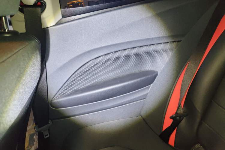 Used BMW 2 Series 2015 218i Interior 6