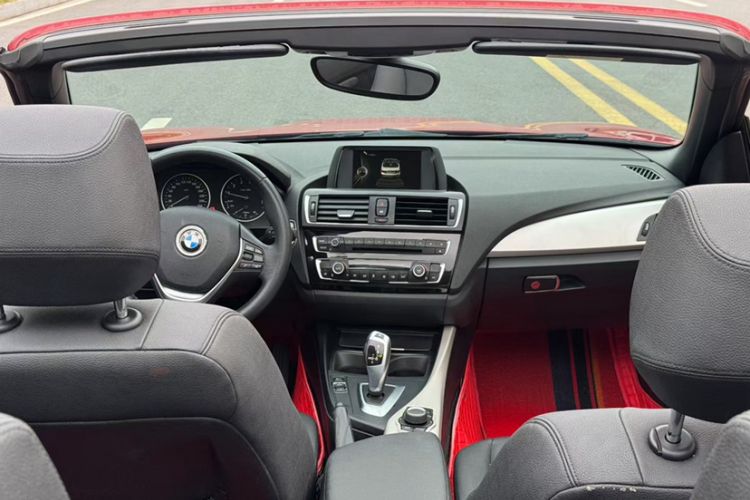 Used BMW 2 Series 2015 218i Convertible Coupe Interior 6