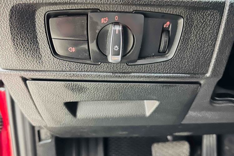 Used BMW 2 Series 2015 218i Convertible Coupe Interior 7