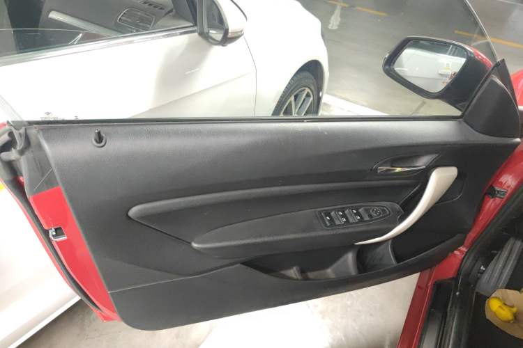 Used BMW 2 Series 2015 218i Convertible Coupe Left Front Door Interior