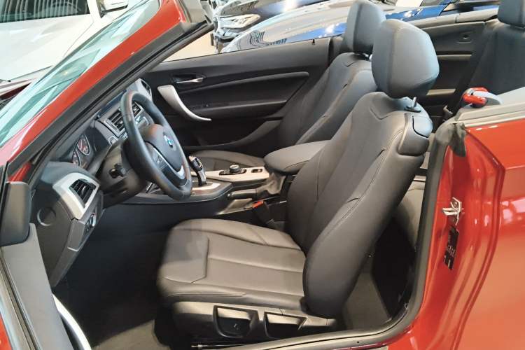 Used BMW 2 Series 2015 218i Convertible Coupe Left Front Seat