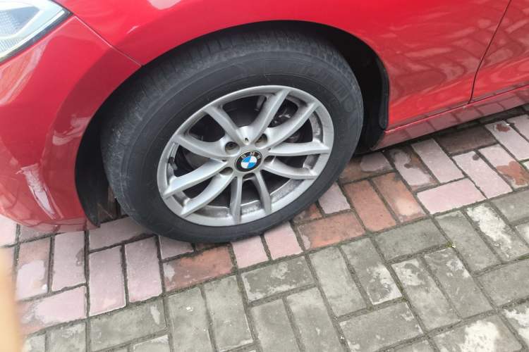 Used BMW 2 Series 2015 218i Convertible Coupe Left Front Wheel Hub