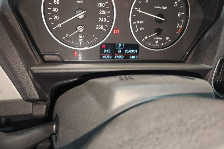 Used BMW 2 Series 2015 218i Convertible Coupe Odometer Close Up