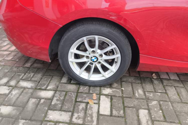 Used BMW 2 Series 2015 218i Convertible Coupe Right Rear Wheel Hub