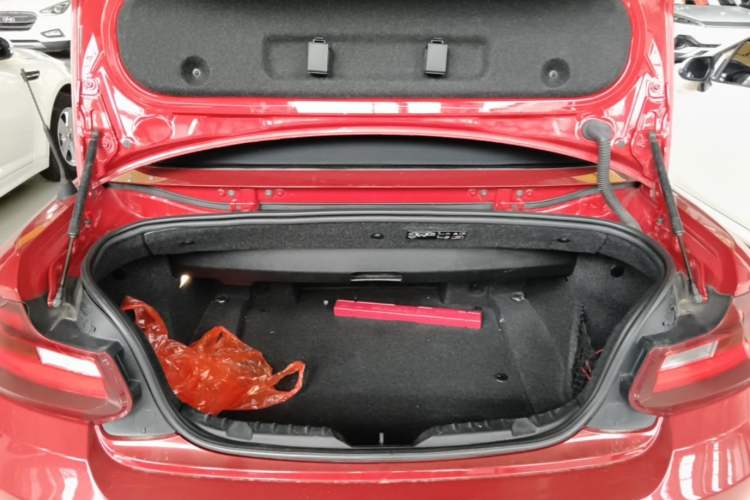 Used BMW 2 Series 2015 218i Convertible Coupe Trunk
