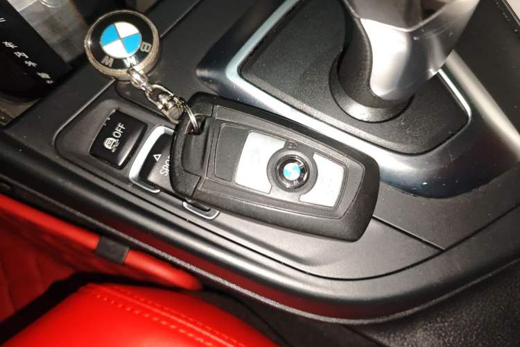 Used BMW 2 Series 2015 218i Vehicle Key