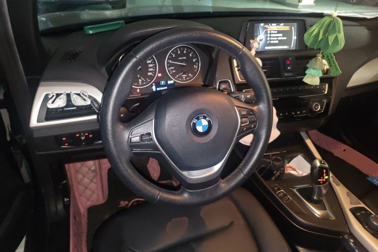 Used BMW 2 Series 2015 218i Convertible Coupe Steering Wheel
