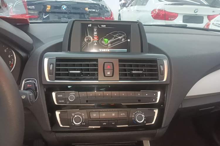 Used BMW 2 Series 2015 218i Audio And AC Panel