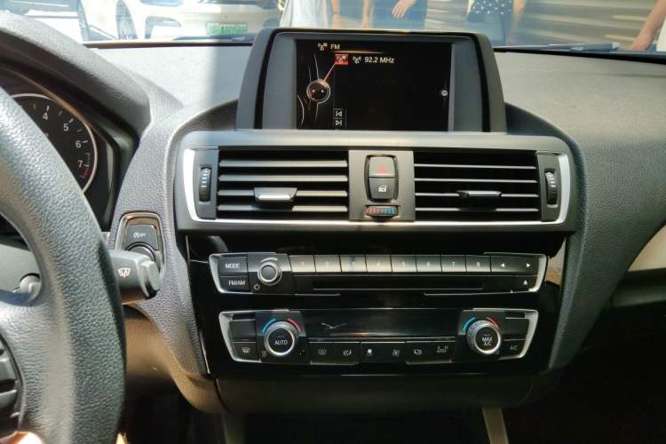 Used BMW 2 Series 2015 218i Convertible Coupe Audio And AC Panel