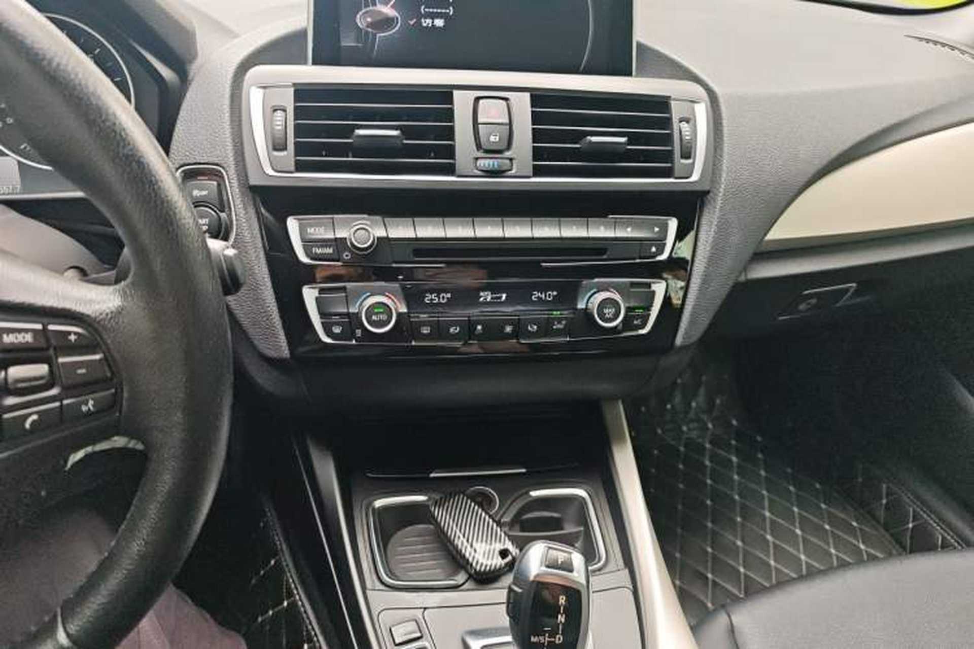 Used BMW 2 Series 2015 220i Convertible Coupe Leading Model Audio And AC Panel