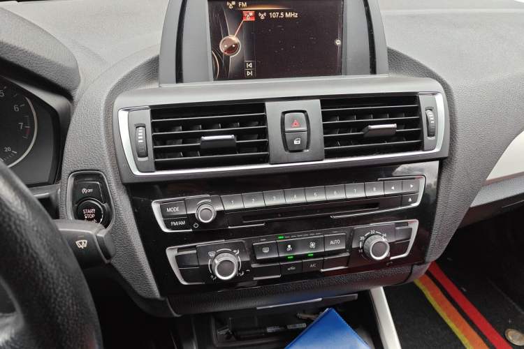 Used BMW 2 Series 2015 218i Audio And AC Panel