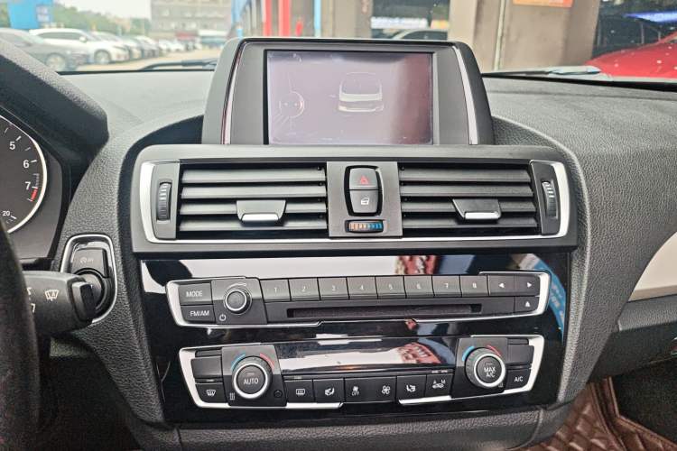 Used BMW 2 Series 2015 218i Convertible Coupe Audio And AC Panel