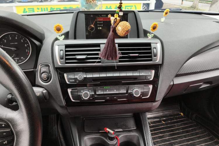 Used BMW 2 Series 2015 218i Audio And AC Panel