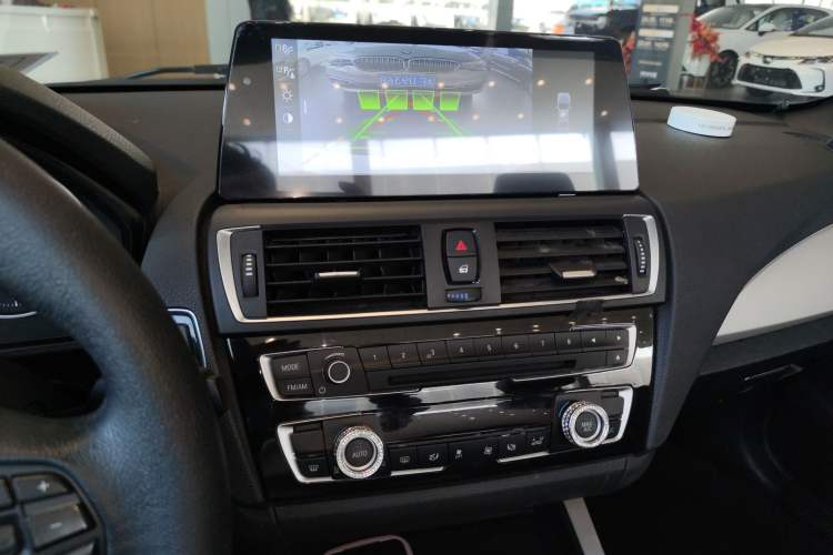 Used BMW 2 Series 2015 218i Convertible Coupe Audio And AC Panel