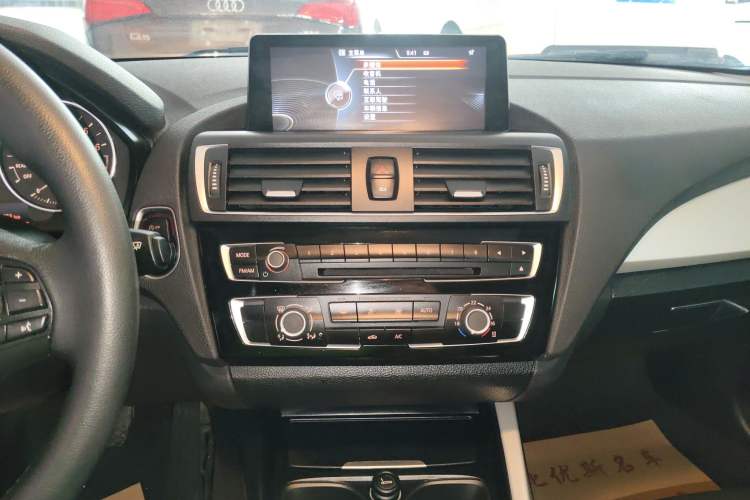 Used BMW 2 Series 2015 218i Audio And AC Panel