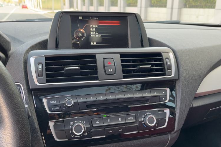 Used BMW 2 Series 2015 218i Audio And AC Panel