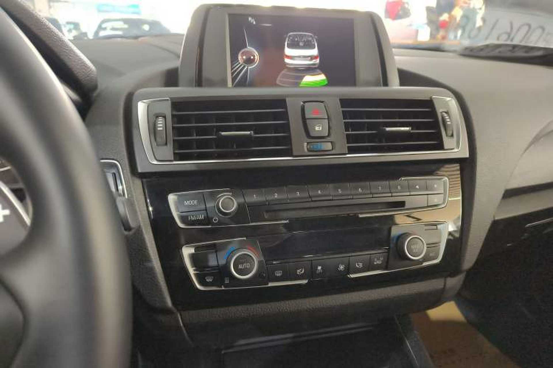 Used BMW 2 Series 2015 220i Convertible Coupe Leading Model Audio And AC Panel