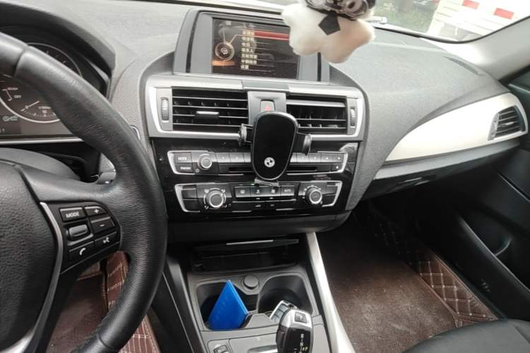 Used BMW 2 Series 2015 218i Audio And AC Panel