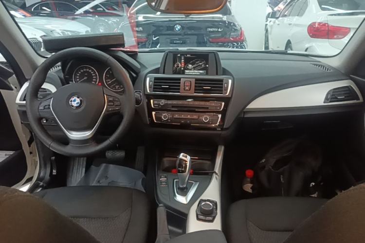 Used BMW 2 Series 2015 218i Center Console