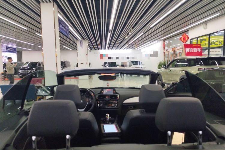 Used BMW 2 Series 2015 218i Convertible Coupe Center Console