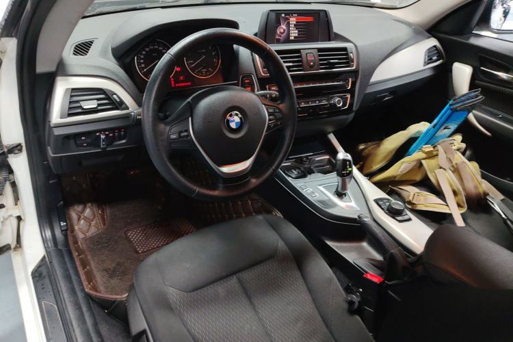 Used BMW 2 Series 2015 218i Center Console