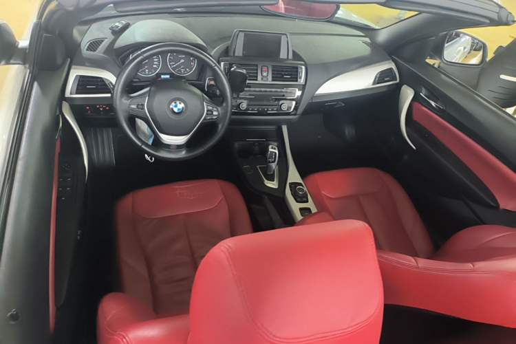 Used BMW 2 Series 2015 218i Convertible Coupe Center Console