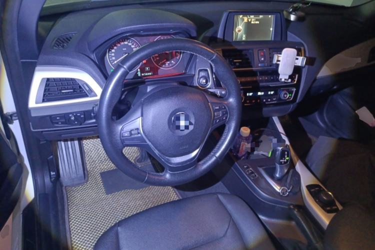 Used BMW 2 Series 2015 218i Convertible Coupe Center Console