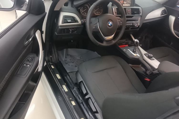 Used BMW 2 Series 2015 218i Driver Seat