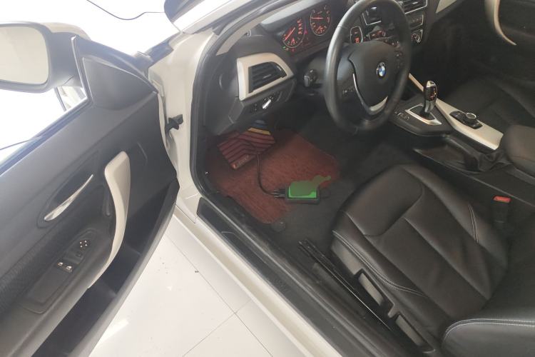 Used BMW 2 Series 2015 218i Driver Seat