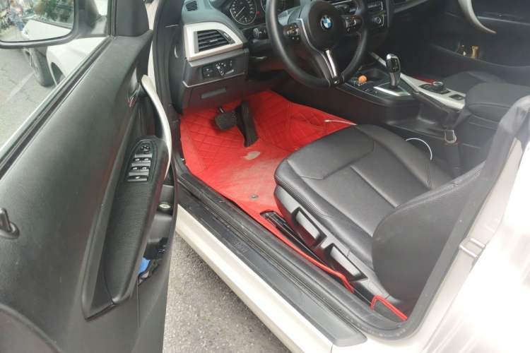Used BMW 2 Series 2015 218i Convertible Coupe Driver Seat